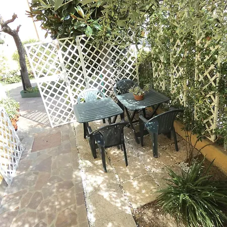 Casa Loren * بيزارو